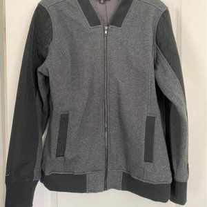 Women's Gray and Black Jacket
